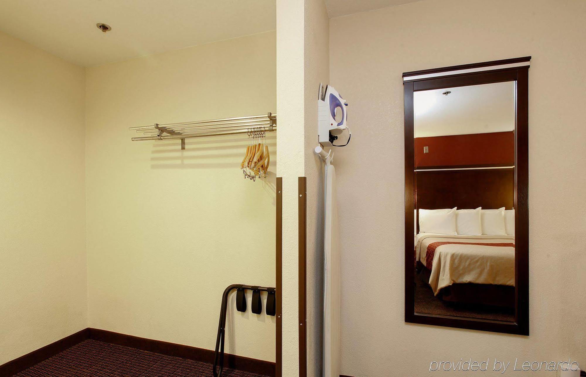 Ontario Airport Executive Inn ภายนอก รูปภาพ